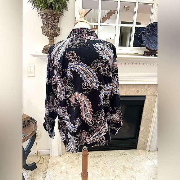 Chico’s Black Paisley Print Button-Up Shirt - Picture 5 of 5